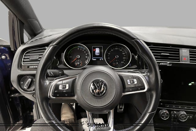 2018 VOLKSWAGEN GOLF - 11