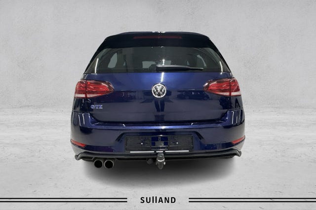 WVWZZZAUZJW811570 2018 VOLKSWAGEN GOLF-3