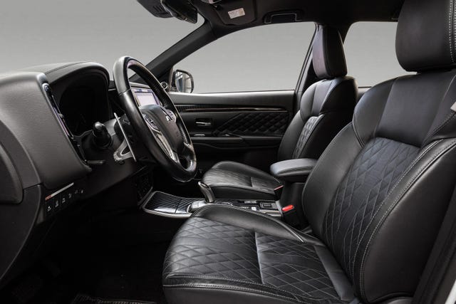 2020 MITSUBISHI OUTLANDER - 10