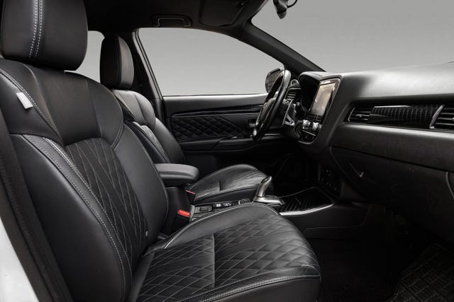 2020 MITSUBISHI OUTLANDER - 25