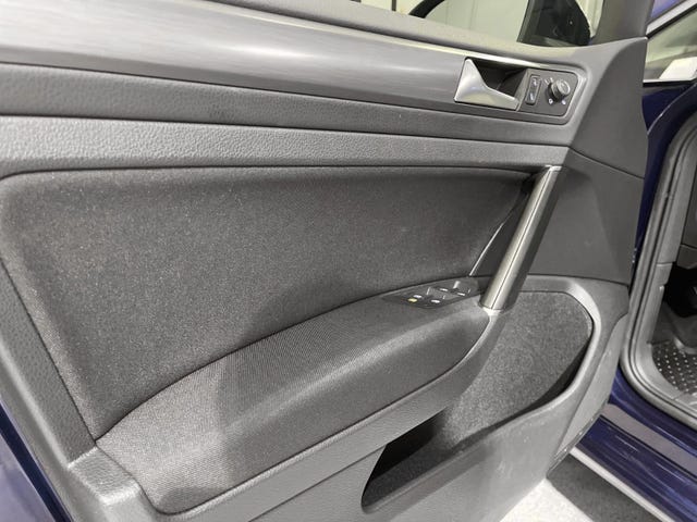 2019 VOLKSWAGEN GOLF - 10