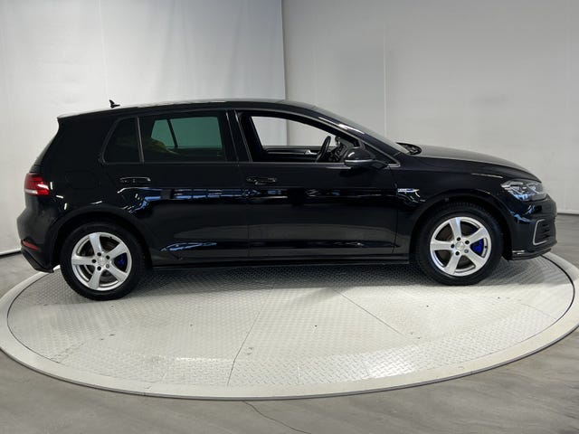 2018 VOLKSWAGEN GOLF - 13