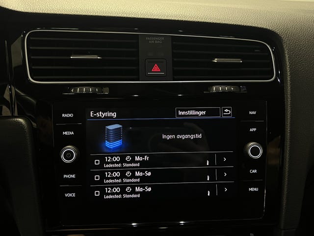 2018 VOLKSWAGEN GOLF - 31