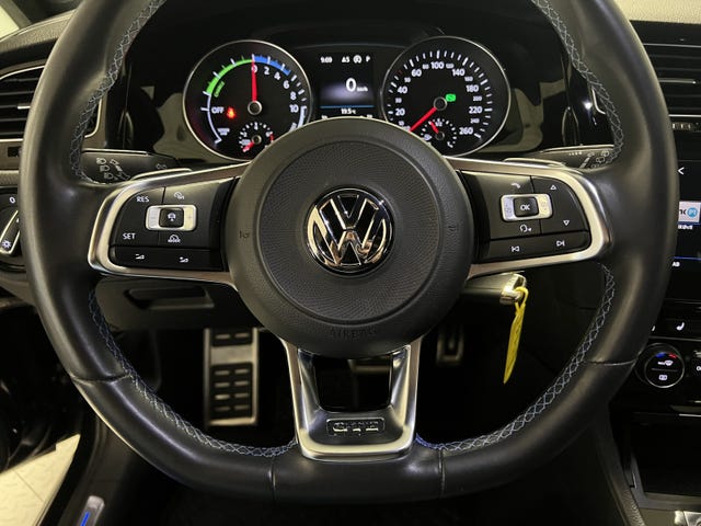 2018 VOLKSWAGEN GOLF - 20