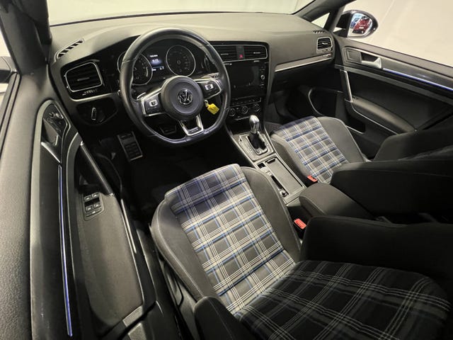 WVWZZZAUZJW802151 2018 VOLKSWAGEN GOLF-5