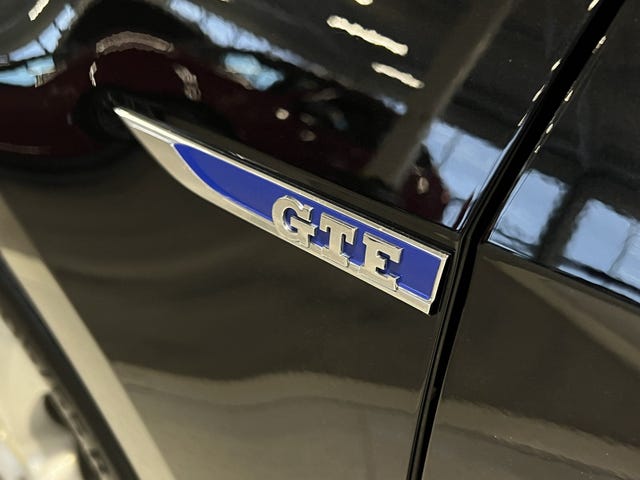2018 VOLKSWAGEN GOLF - 10