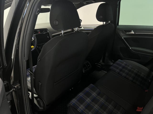 2018 VOLKSWAGEN GOLF - 41
