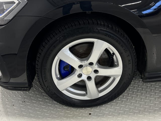 2018 VOLKSWAGEN GOLF - 9