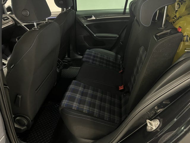 2018 VOLKSWAGEN GOLF - 42