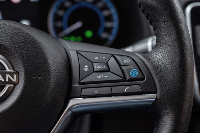 2022 NISSAN LEAF - 13
