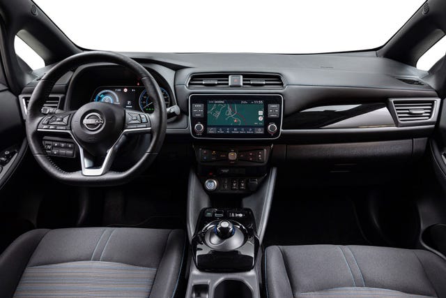 2022 NISSAN LEAF - 10