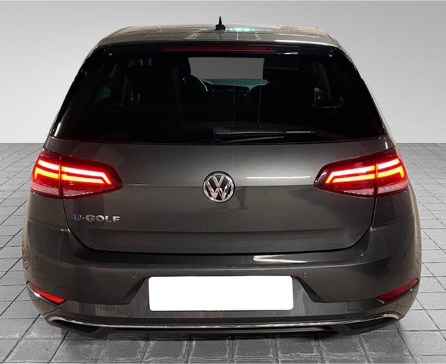 WVWZZZAUZJW900285 2018 VOLKSWAGEN GOLF-5