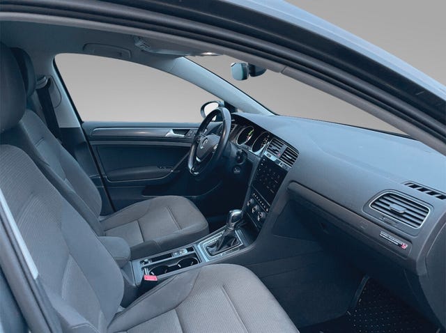 2018 VOLKSWAGEN GOLF - 12