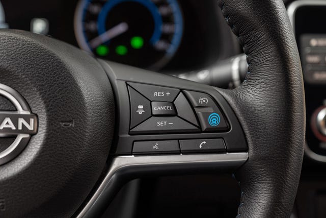 2022 NISSAN LEAF - 13