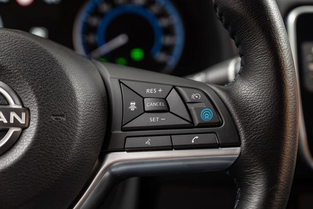 2022 NISSAN LEAF - 13