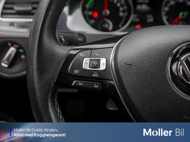 2018 VOLKSWAGEN GOLF - 18