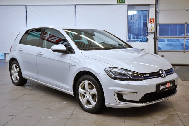 WVWZZZAUZJW908309 2018 VOLKSWAGEN GOLF-2