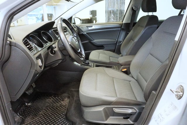 2018 VOLKSWAGEN GOLF - 8