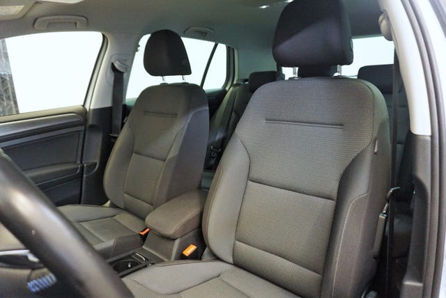 2018 VOLKSWAGEN GOLF - 10
