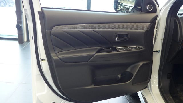 2020 MITSUBISHI OUTLANDER - 9