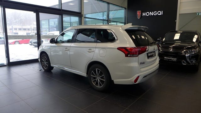 JMBXDGG3WLZ012374 2020 MITSUBISHI OUTLANDER-2