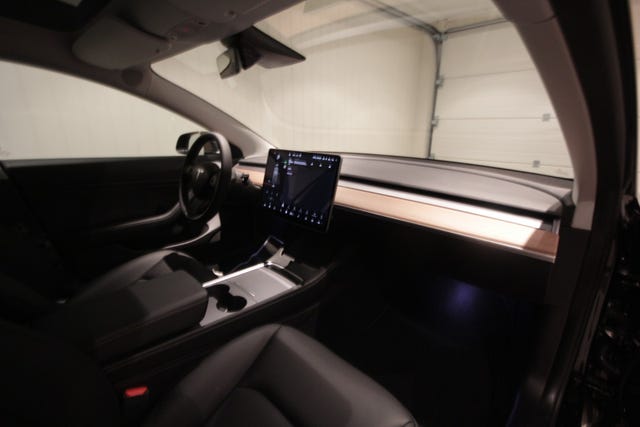 2022 TESLA MODEL 3 - 9