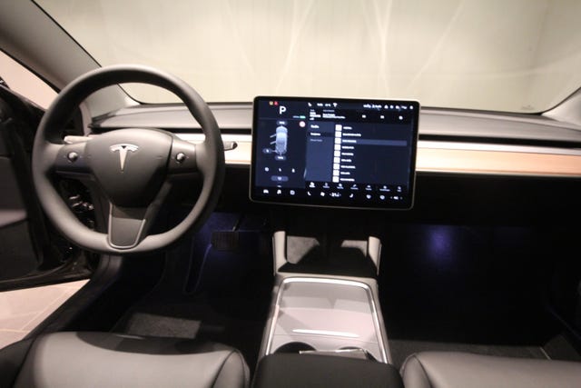 2022 TESLA MODEL 3 - 15