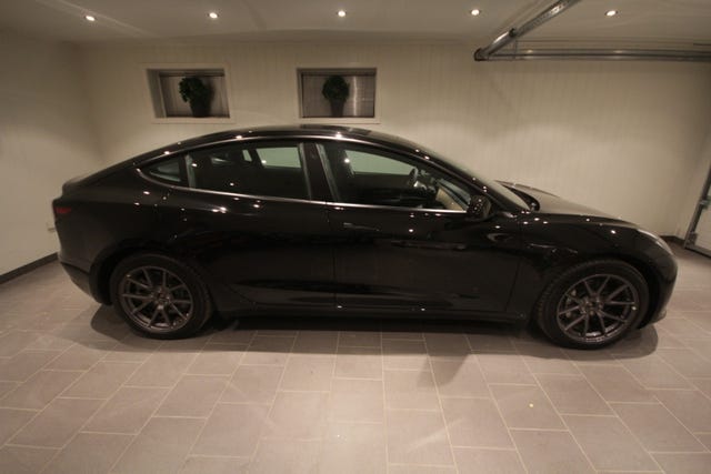 LRW3E7EKXNC501594 2022 TESLA MODEL 3-1