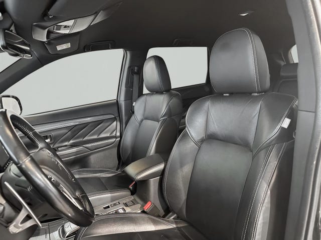 2020 MITSUBISHI OUTLANDER - 13