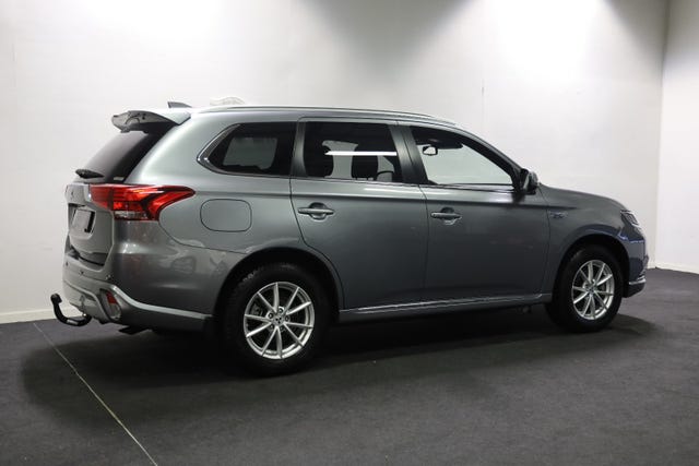 JMBXDGG3WLZ022847 2020 MITSUBISHI OUTLANDER-2