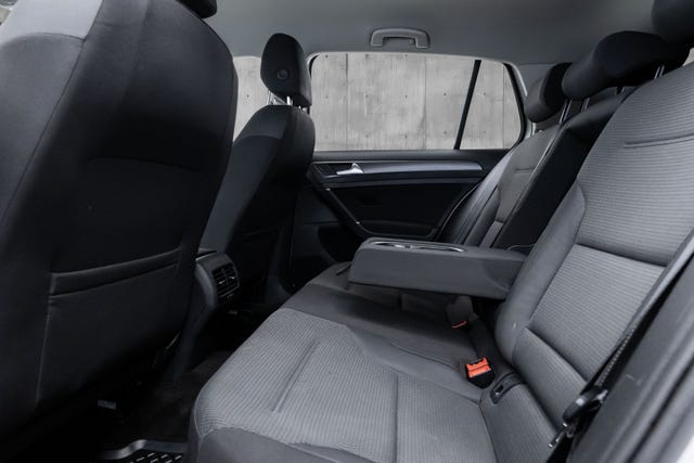 2019 VOLKSWAGEN GOLF - 16