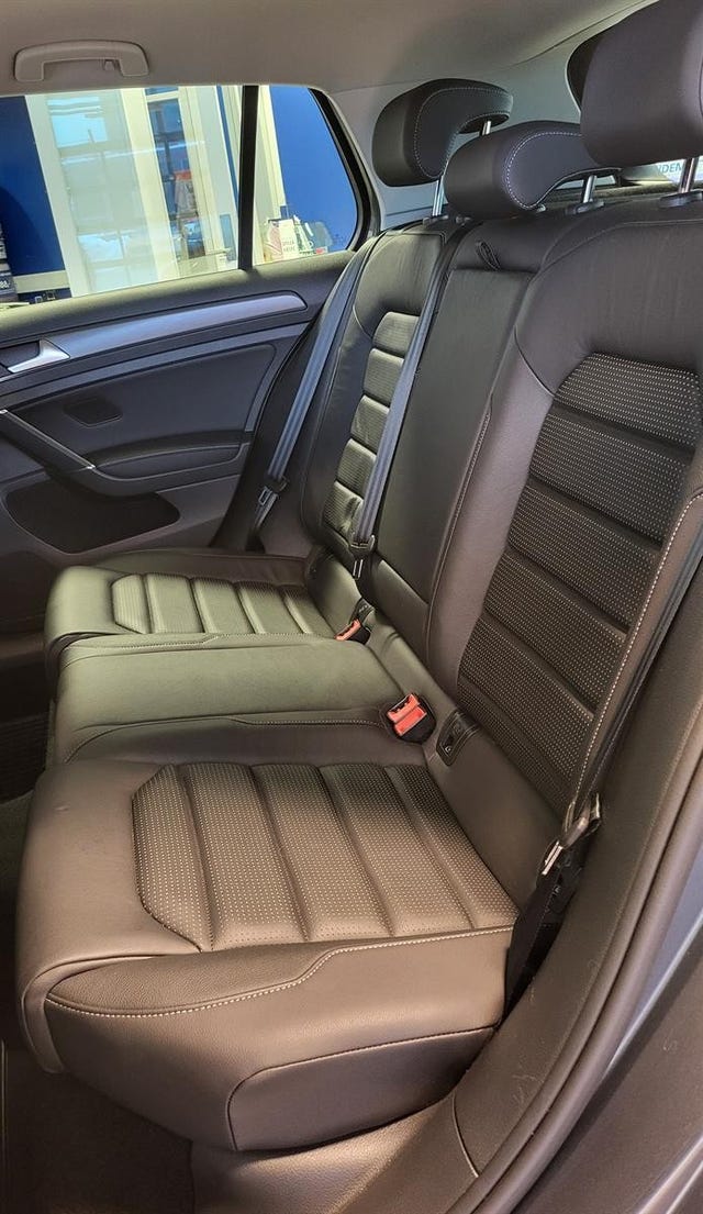 2019 VOLKSWAGEN GOLF - 10