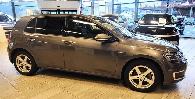 WVWZZZAUZK8904590 2019 VOLKSWAGEN GOLF-4
