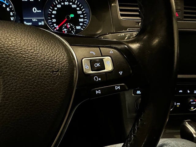 2015 VOLKSWAGEN GOLF - 18
