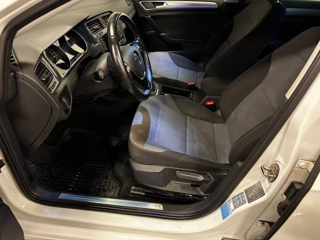 2015 VOLKSWAGEN GOLF - 13