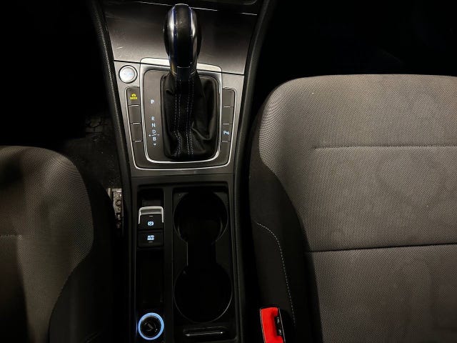 2015 VOLKSWAGEN GOLF - 21