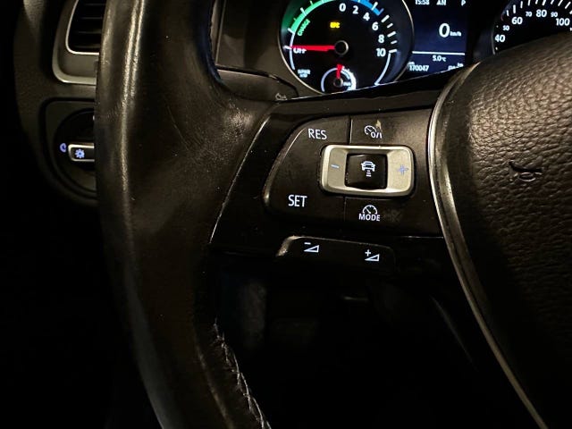 2015 VOLKSWAGEN GOLF - 17
