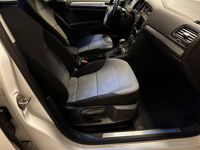2015 VOLKSWAGEN GOLF - 11