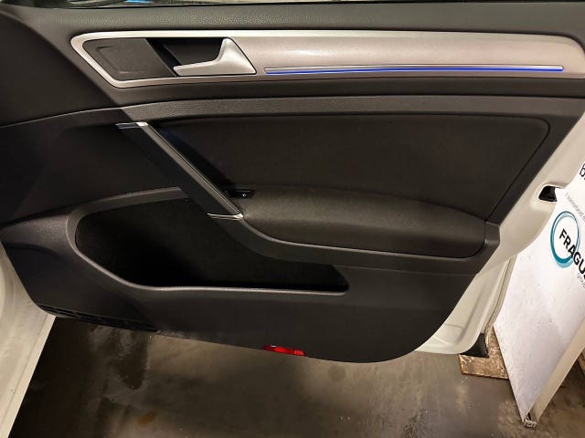 2015 VOLKSWAGEN GOLF - 12