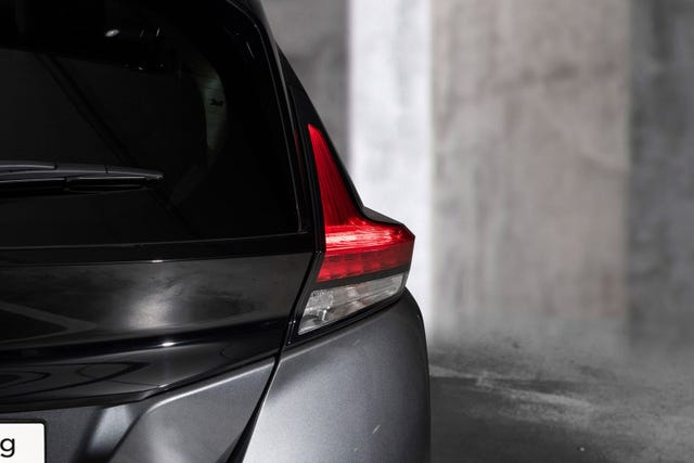 2022 NISSAN LEAF - 7