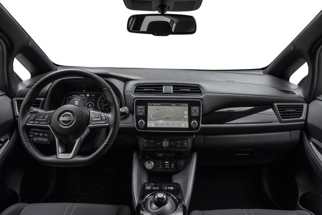 2022 NISSAN LEAF - 13