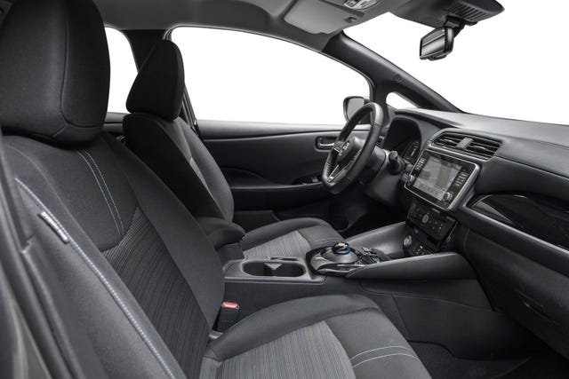 2022 NISSAN LEAF - 24