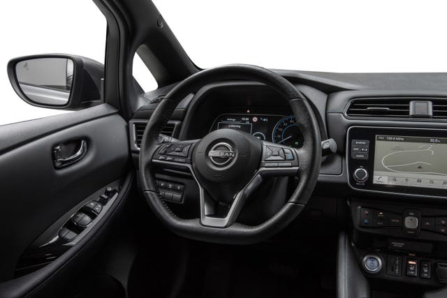 2022 NISSAN LEAF - 14