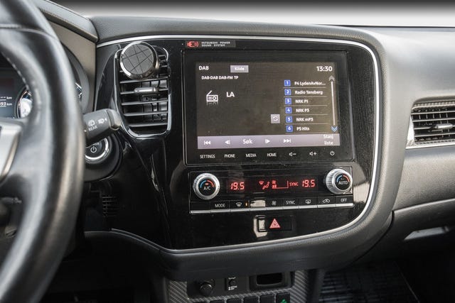 2020 MITSUBISHI OUTLANDER - 14