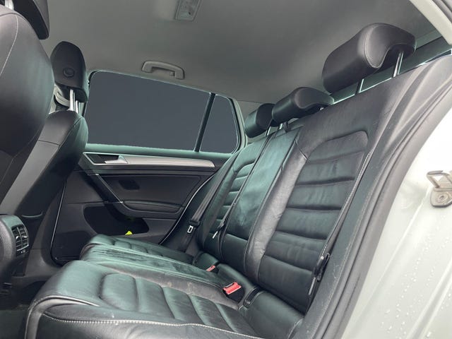 2015 VOLKSWAGEN GOLF - 17