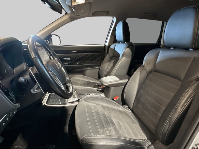 2020 MITSUBISHI OUTLANDER - 10