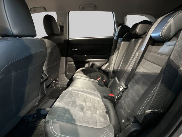 2020 MITSUBISHI OUTLANDER - 11