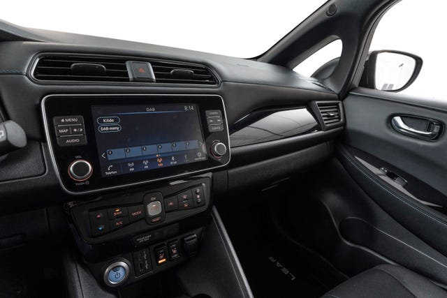 2022 NISSAN LEAF - 10