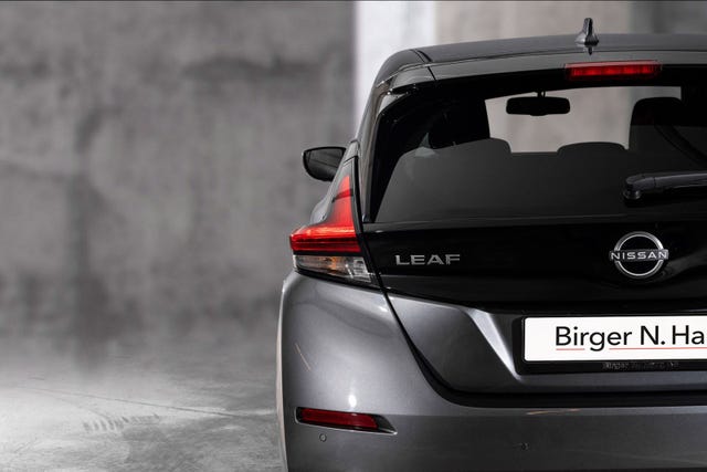 2022 NISSAN LEAF - 7