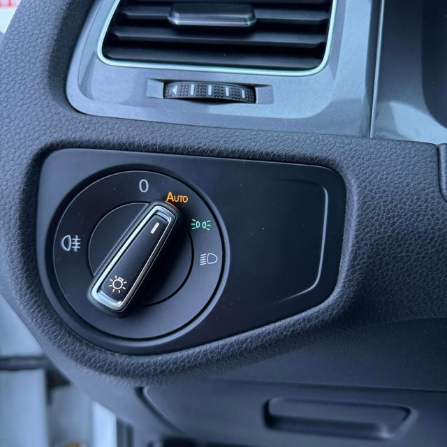 2015 VOLKSWAGEN GOLF - 15